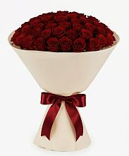 Букет 101 Бордовая роза Блэк Бакарра в Искре