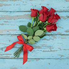 Букет Красные розы в Искре