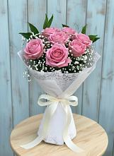 Букет цветов из:  Розы в Искре