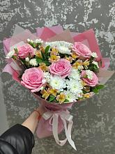 Букет цветов из:  Гвоздики, Орхидеи и Розы #REPLACE_PRED# Искре