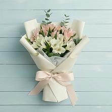 Букет цветов из:  Альстромерии #REPLACE_PRED# Искре