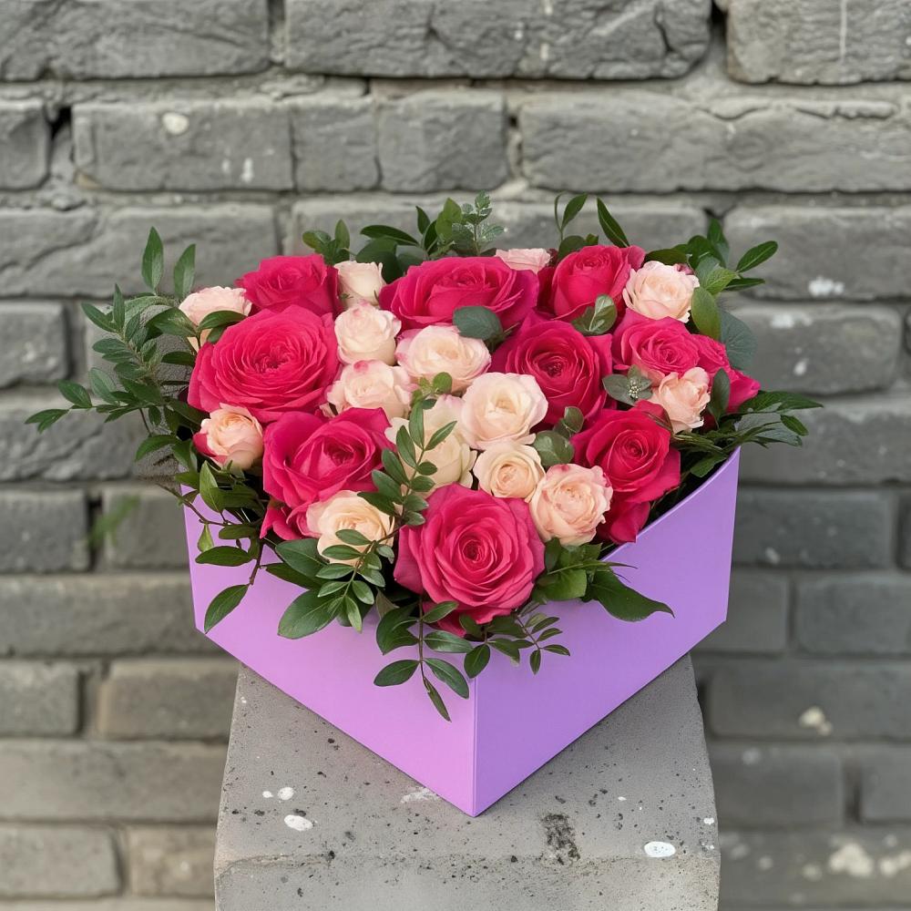 Цветочная композиция из Розы в коробке в Искре