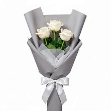 Букет 3 белые розы в Искре