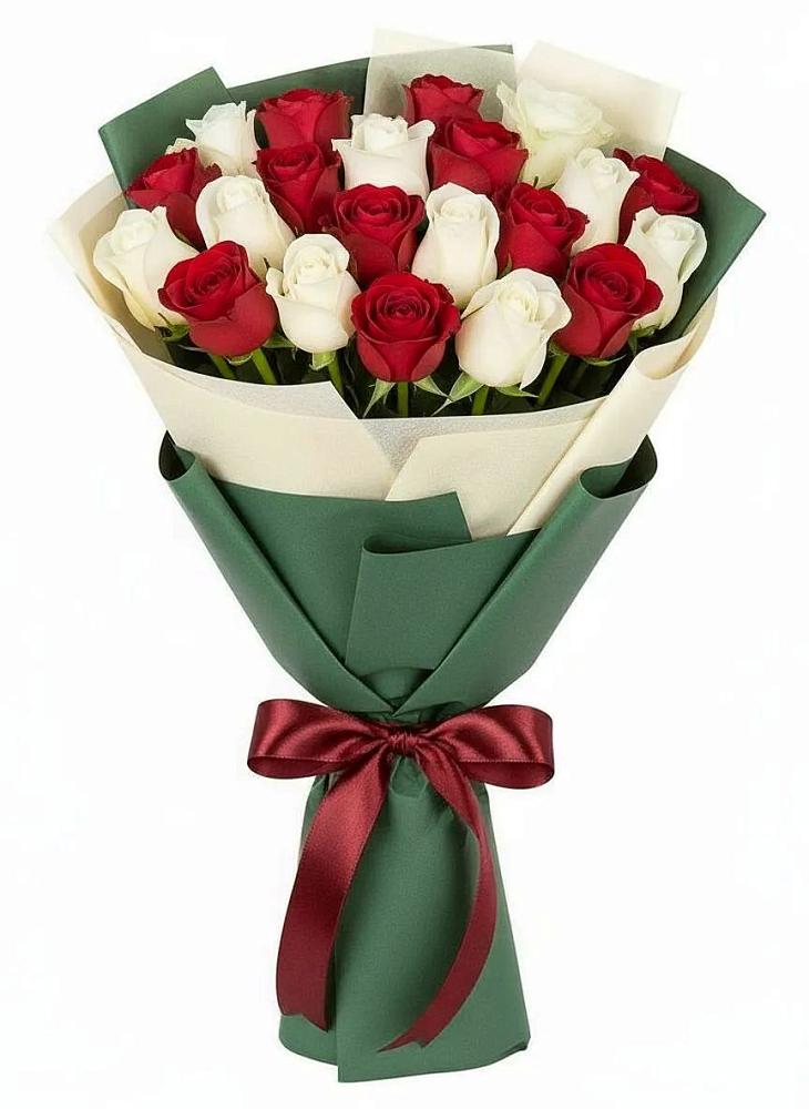 Букет Микс из красных и белых роз в Искре