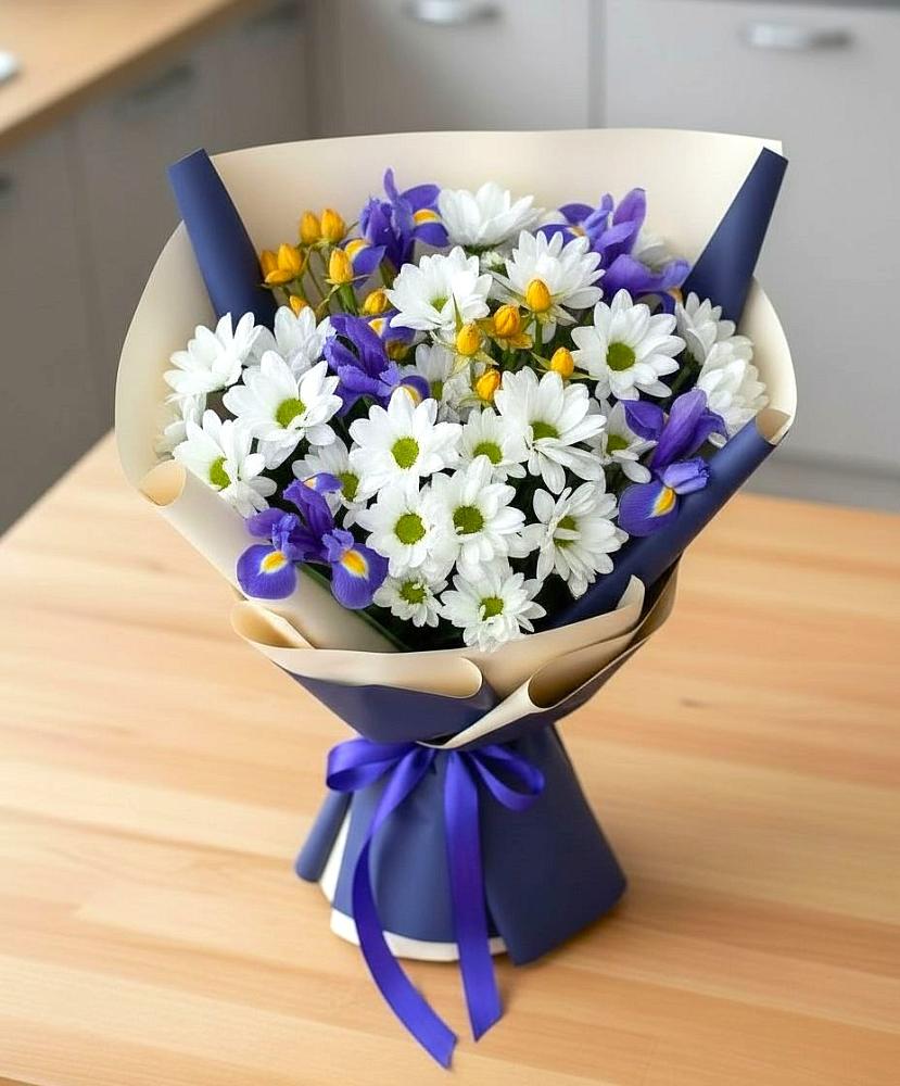 Букет цветов из: Розы, Ирисы и Хризантемы в Искре