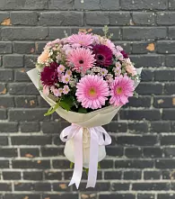 Букет цветов из:  Герберы и Хризантемы в Искре