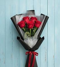 Букет цветов из:  Розы в Искре