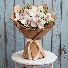 Букет цветов из:  Орхидеи и Розы в Искре