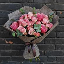 Букет цветов из:  Розы в Искре